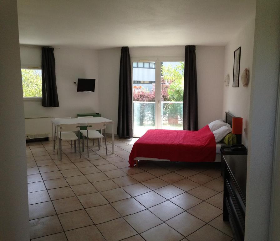 Appart'Hotel Residella Aubagne Gemenos Gémenos Quarto foto