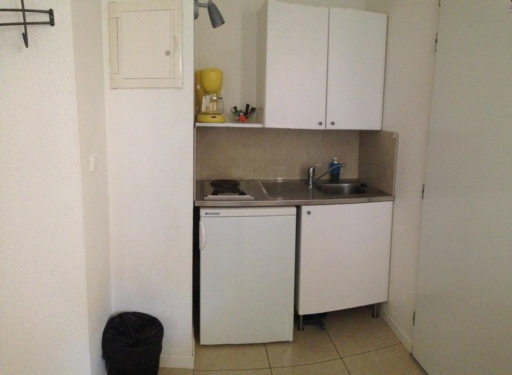 Appart'Hotel Residella Aubagne Gemenos Gémenos Quarto foto